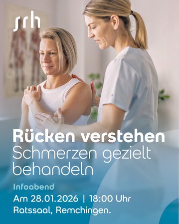 Zwei Frauen in einem Behandlungsraum, eine Therapeutin zeigt einer Patientin eine Rückenbehandlung. Text: "Rücken verstehen, Schmerzen gezielt behandeln, Infoabend am 28.01.2026, 18:00 Uhr, Ratssaal, Remchingen."